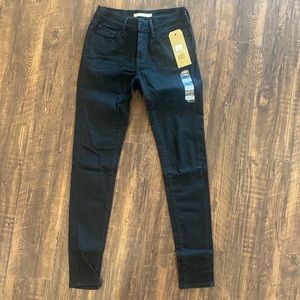 Levi’s 710 Super Skinny Black Jeans
